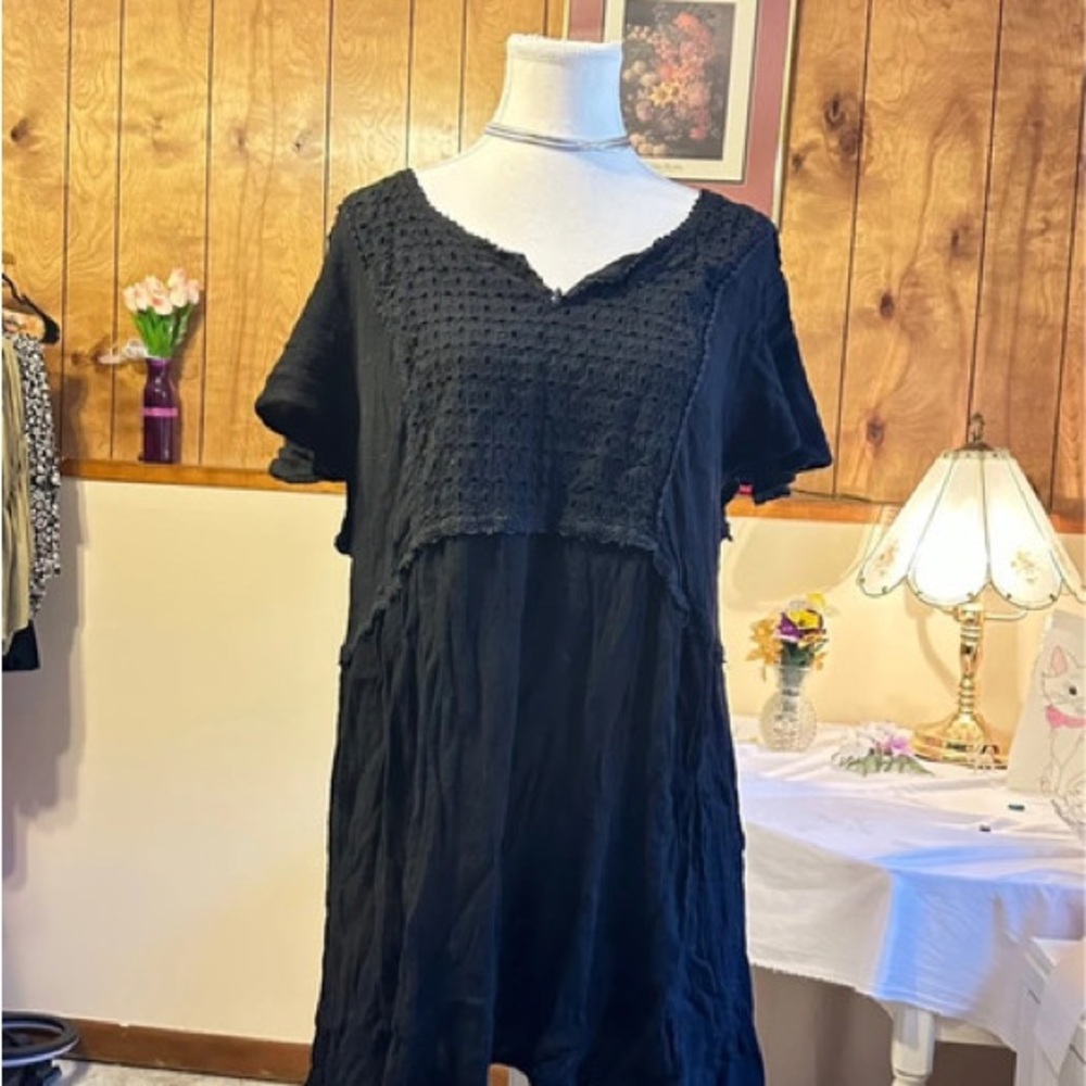 Boutique 9 Black Flutter Sleeve V-Neck Sundress
